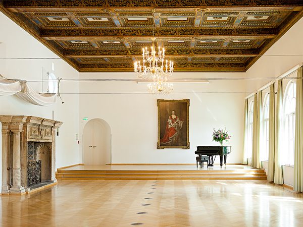 SchlossTutzing_festsaal01